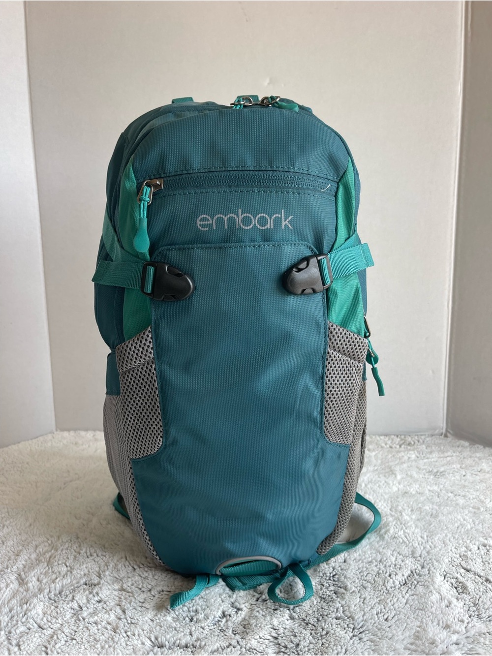 Embark 14L Hydration Pack Backpack with Padded Shoulder Straps - Teal